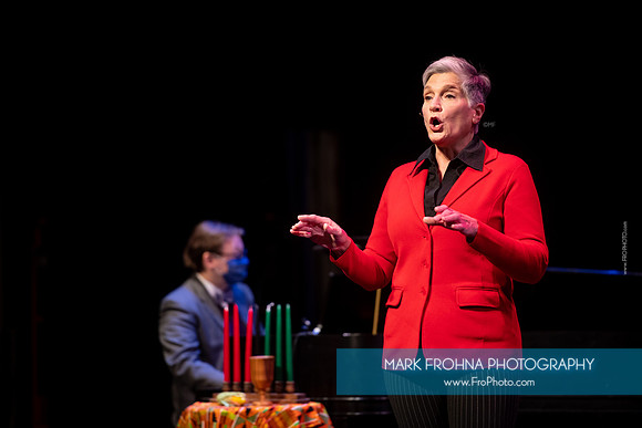 Skylight Sings Holiday Special-038