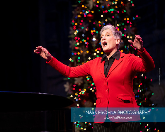 Skylight Sings Holiday Special-037