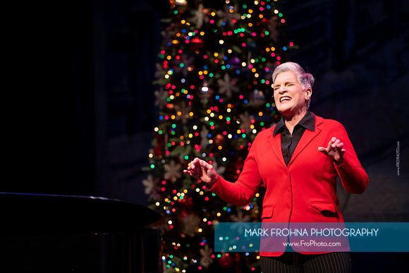 Skylight Sings Holiday Special-036