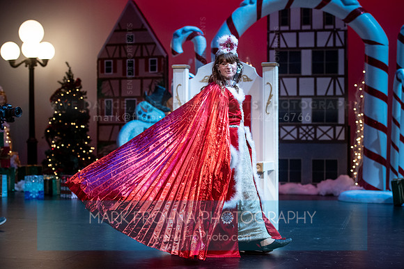 BCA Panto Grinch-091