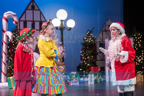 BCA Panto Grinch-086