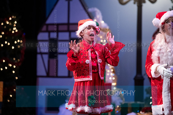 BCA Panto Grinch-075