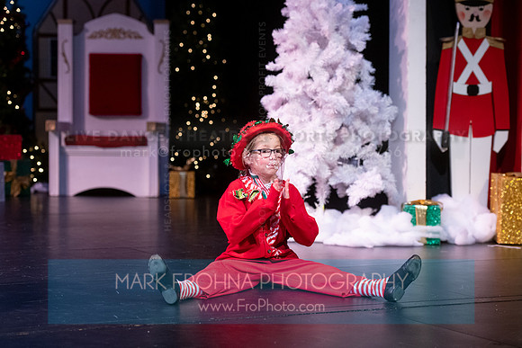 BCA Panto Grinch-073