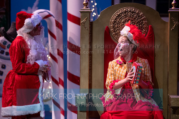 BCA Panto Grinch-071