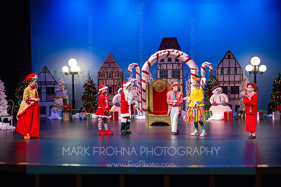 BCA Panto Grinch-067