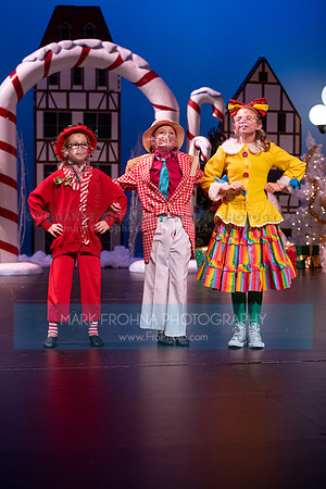 BCA Panto Grinch-051