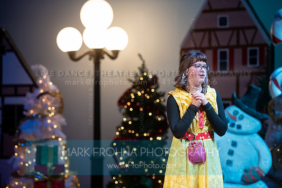 BCA Panto Grinch-046