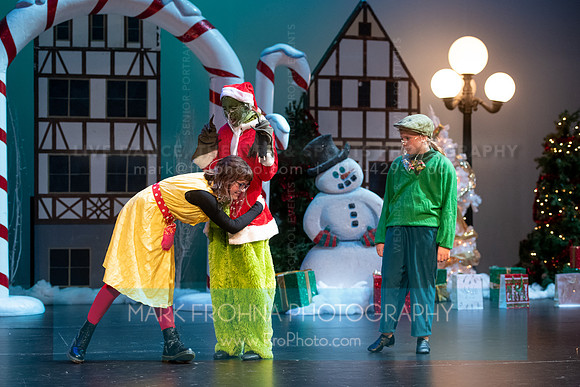 BCA Panto Grinch-047
