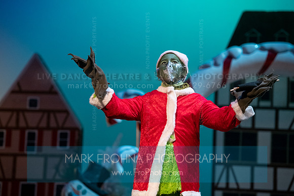 BCA Panto Grinch-042
