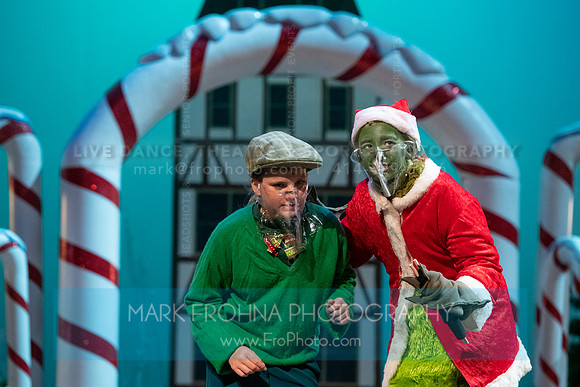 BCA Panto Grinch-043