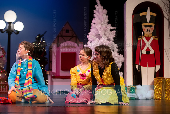 BCA Panto Grinch-039