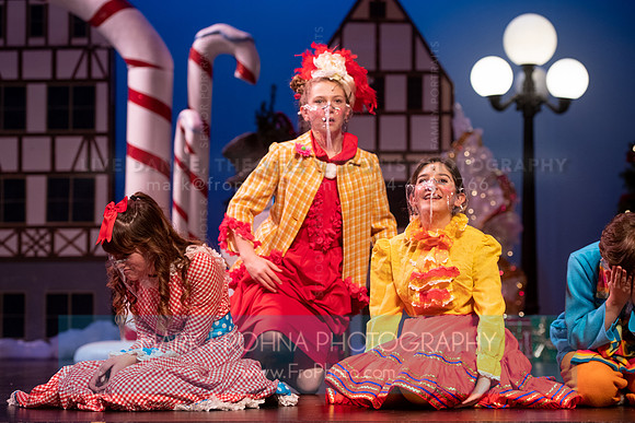 BCA Panto Grinch-036