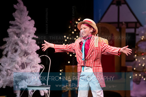 BCA Panto Grinch-032
