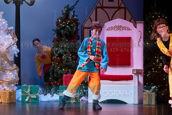 BCA Panto Grinch-024