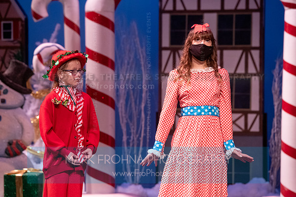 BCA Panto Grinch-019