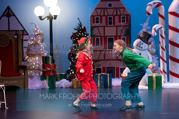 BCA Panto Grinch-015