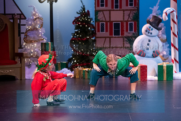 BCA Panto Grinch-012