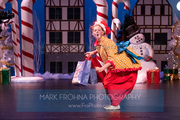 BCA Panto Grinch-007