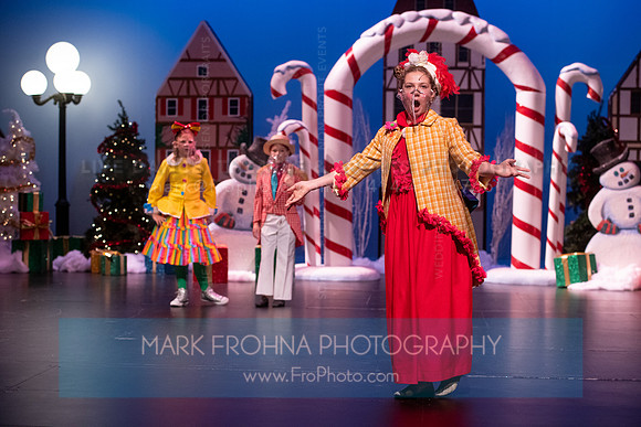 BCA Panto Grinch-006