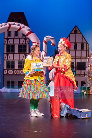 BCA Panto Grinch-002