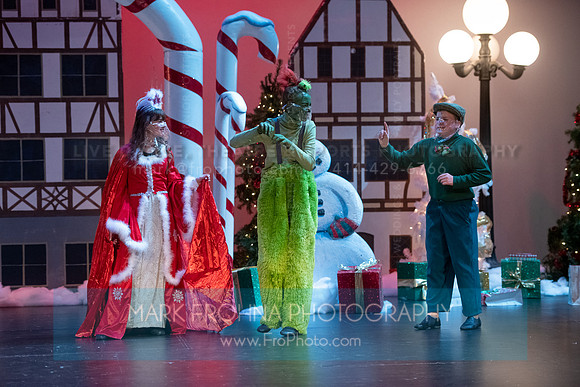 BCA Panto Grinch-141