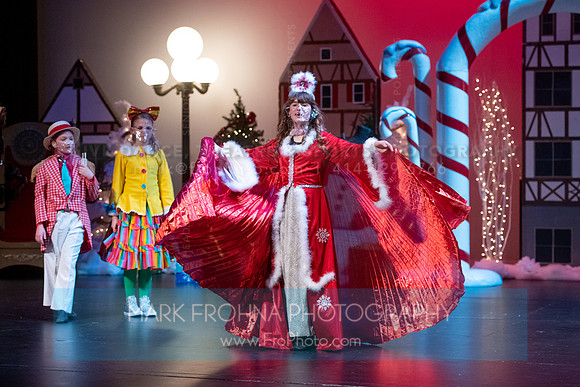 BCA Panto Grinch-135