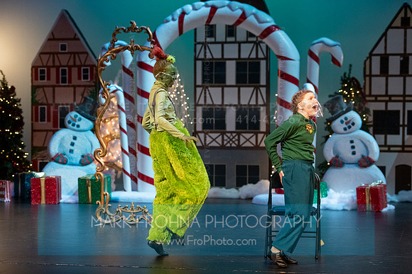 BCA Panto Grinch-121
