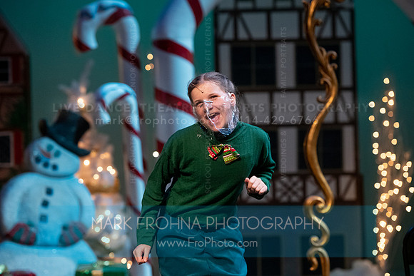 BCA Panto Grinch-108