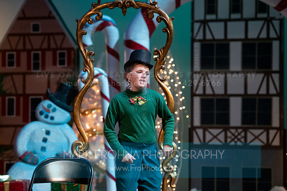 BCA Panto Grinch-104