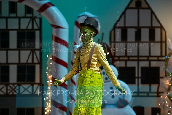 BCA Panto Grinch-103