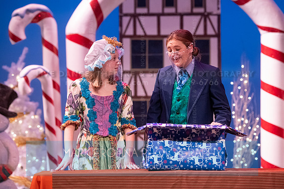 BCA Panto Scrooge-014
