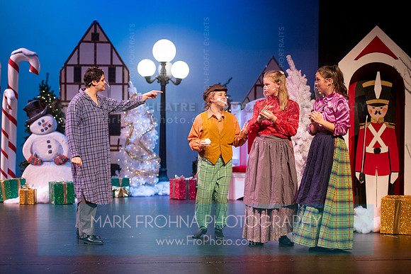 BCA Panto Scrooge-124