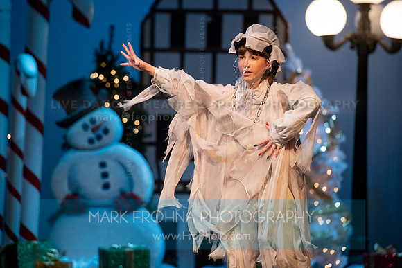 BCA Panto Scrooge-105