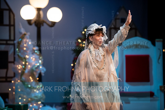 BCA Panto Scrooge-100