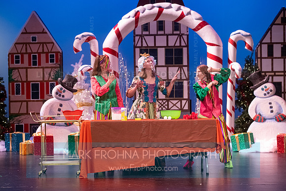BCA Panto Scrooge-079