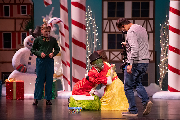 BCA Panto Grinch-194-2