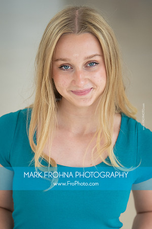 Dalaney Headshot 2023-15