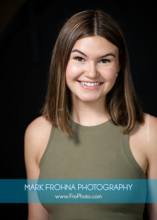 Emma Hipp Headshots 2025-4
