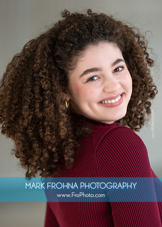 Ava Greenberg 2025 Headshots-15