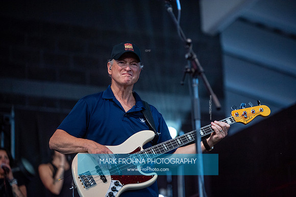 Skylight Rocks Gary Sinise Show-88