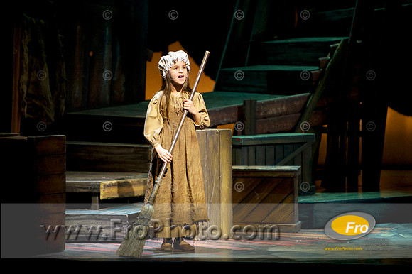 Skylight Les Miz Preview Selects 154