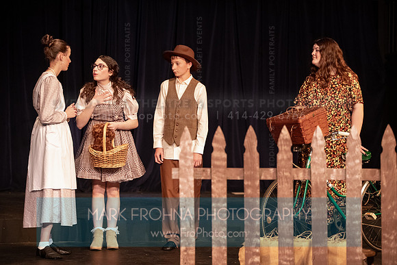 Waukesha Catholic Wizard of Oz 2025-11