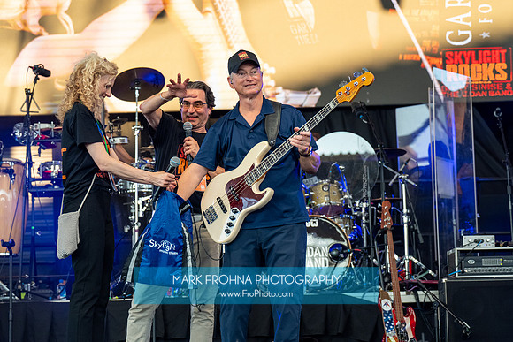 Skylight Rocks Gary Sinise Show-57