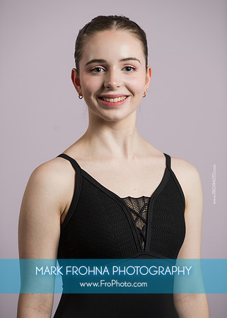 Headshot Gaby 2025-2