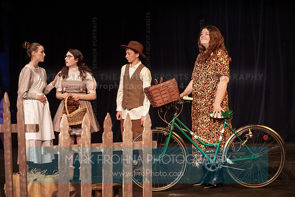 Waukesha Catholic Wizard of Oz 2025-12