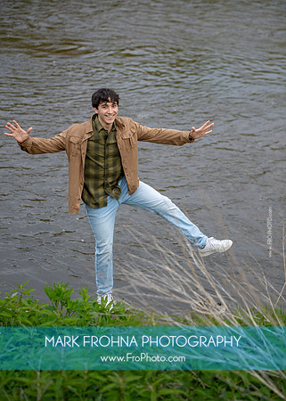 Fro Senior Models Three Bridges 2025 Will-97