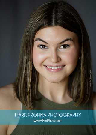 Emma Hipp Headshots 2025-3