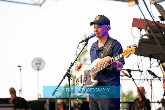 Skylight Rocks Gary Sinise Show-79