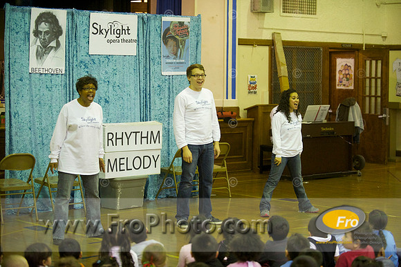 Skylight Standard Songbook 025