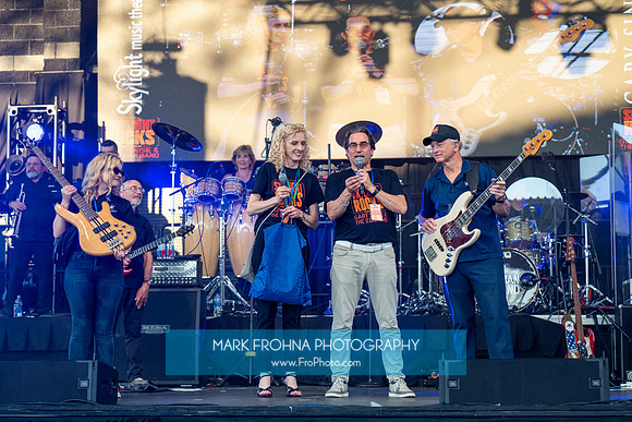 Skylight Rocks Gary Sinise Show-59